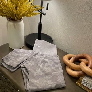 NVGTN Camo Seamless Leggings